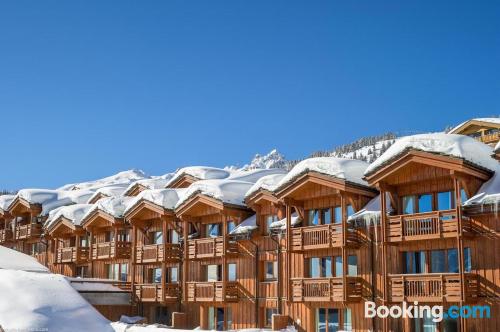 Appartement de 45m2 à Courchevel, dans une position centrale.