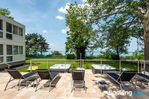 Praktische Ferienwohnung in Balatonföldvár. Terrasse!