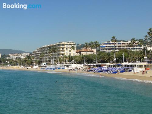 Géant appartement dans une excellente position à Cannes