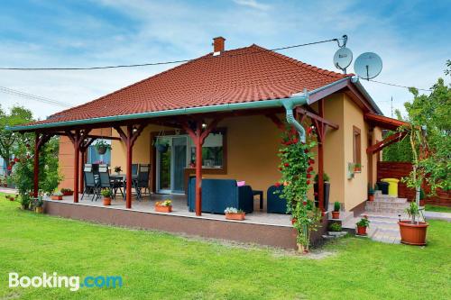 Appartamento di tre stanze. Balatonkeresztúr dalla vostra finestra!