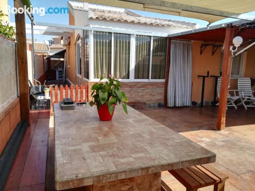 Appartement à Torrevieja. Terrasse et wifi!.