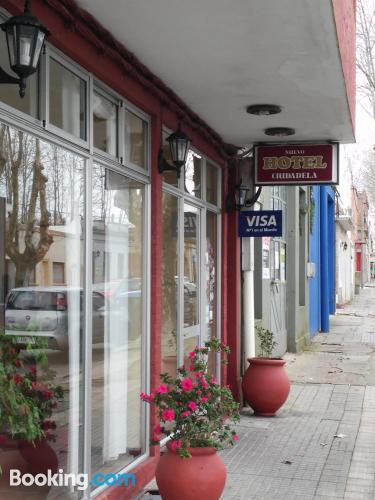 Cuco apartamento dos personas en Colonia del Sacramento