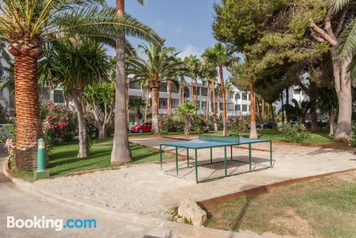 Perfecto, dos habitaciones con terraza y piscina