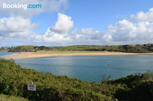 Klein Apt in Padstow. Terrasse!