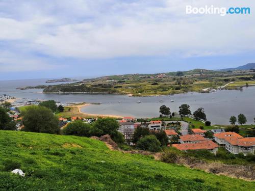 Suances, nahe dem Zentrum. Terrasse!