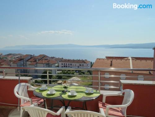 Apartamento de 75m2 en Crikvenica. ¡aire acondicionado!.