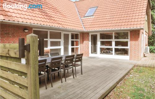 Appartement avec piscine. Parfait pour 5 personnes ou plus