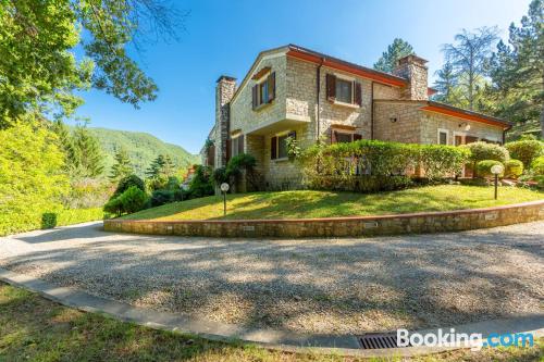 Apartamento con piscina en Florencia.