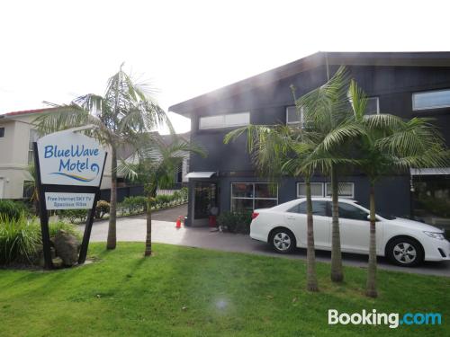 Amplio apartamento en Mount Maunganui con calefacción y wifi