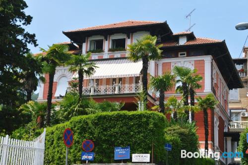 Ample appartement à Opatija. Avec terrasse!.