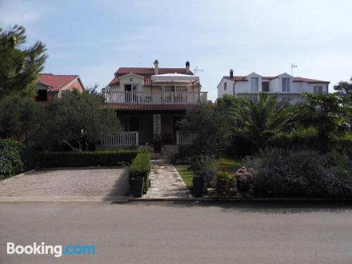 Appartement avec terrasse. Idéal pour 5 ou plus.