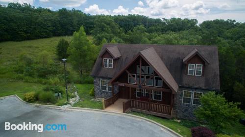 Place with terrace. Enjoy your swimming pool in Branson West!