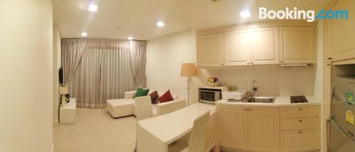 Apartamento de 44m2 em Hua Hin. Terraço e piscina