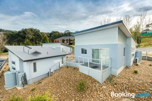 Ample appartement avec 2 chambres. Albury à vos pieds