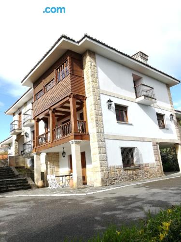 Muros de Nalón home with terrace