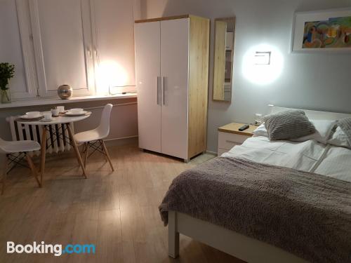 Prático apartamento para 2 pessoas em Gliwice