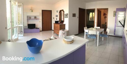 Appartement avec Internet et terrasse. À Celle Ligure