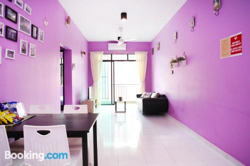 Apartamento de 88m2 en Johor Bahru con piscina