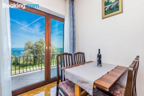 Appartement avec terrasse. À Mošćenička Draga.