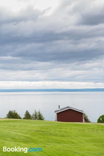 Huge place in La Malbaie. Internet!.