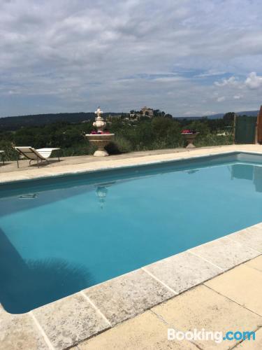 Appartement à Ansouis, dans une position centrale