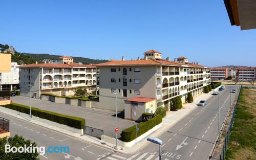 Confortable appartement à L'Estartit. Terrasse!.