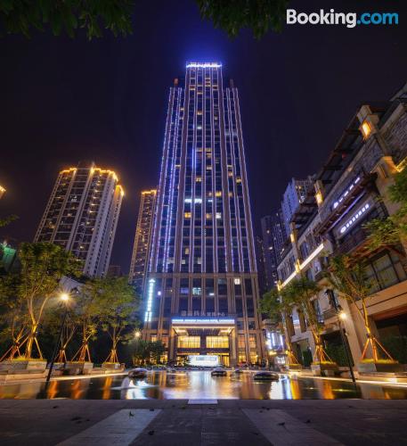 Stay cool: air place in Chongqing. Internet!.