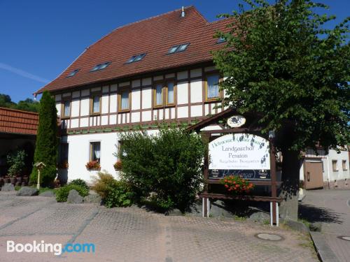 Ferienwohnung für zwei personen in Struth-Helmershof. Terrasse!.