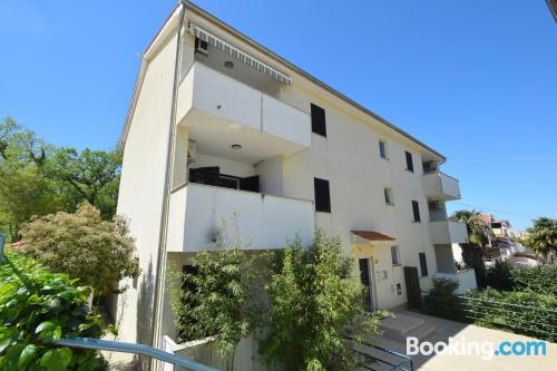 Apartamento de 35m2 en Malinska. ¡Aire acondicionado!