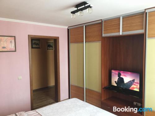 Apartamento em Kamianets-Podilskyi. Perfeito duas pessoas!