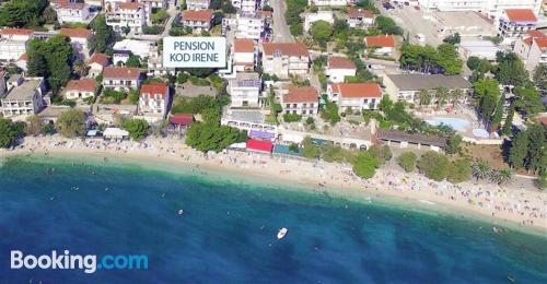 Stay cool: air-con place in Gradac for two