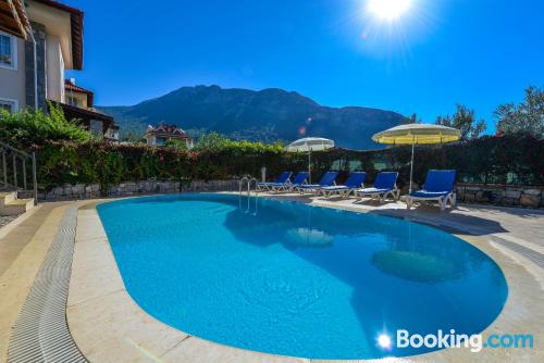 Apartamento com piscina em Fethiye