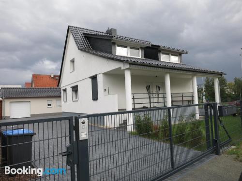 Appartement avec piscine. Terrasse et Wifi!