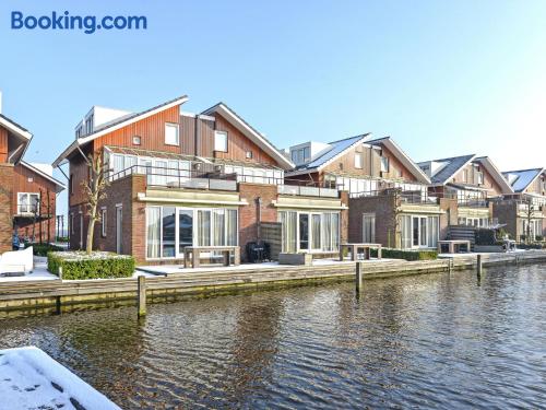 Ferienwohnung mit Balkon. In Uitgeest