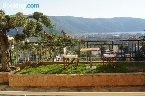 Spacieux appartement à Igoumenitsa. Terrasse!