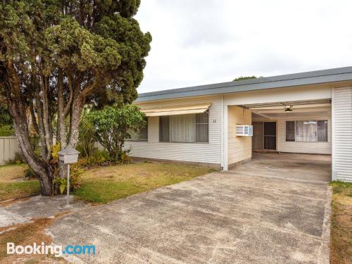 Apartamento para famílias em Tea Gardens. Perfeito!.