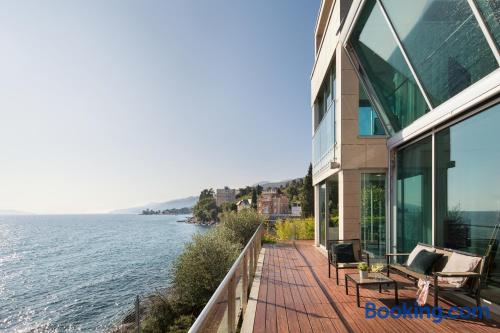 Ferienwohnung mit w-lan und Terrasse. Tierfreundlich