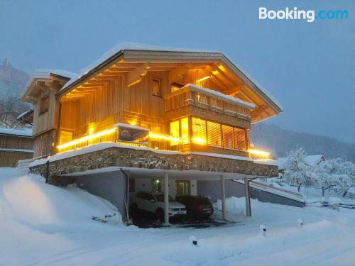 Wohnung mit Balkon. Heizung und w-lan