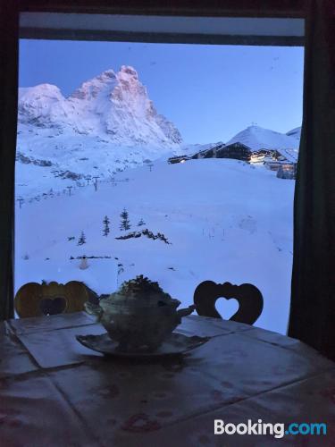 Appartamento con terrazza. Breuil-Cervinia è in attesa!.