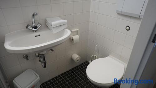 Zweibettzimmer mit eigenem Bad