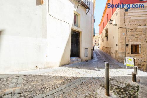 Apartamentos con patio junto a la catedral by Toledo AP - Alojamientos en TOLEDO