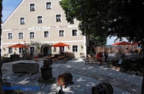 Ferienwohnung mit w-lan und Balkon. In Böbrach