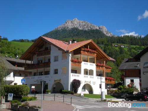 Petit appartement pour deux personnes. À San Vigilio Di Marebbe