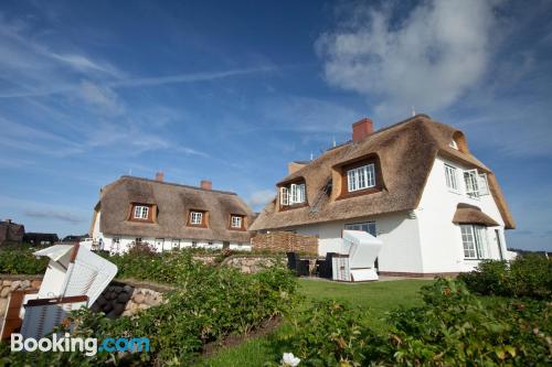 Appartement in Rantum. Terras en zwembad