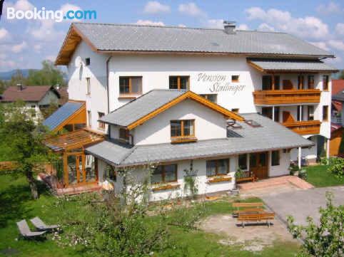 Wohnung mit Balkon. In Weyregg