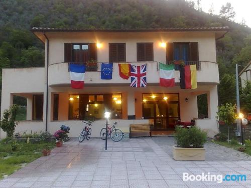 App met terras en internet. Welkom bij Vallo di Nera!