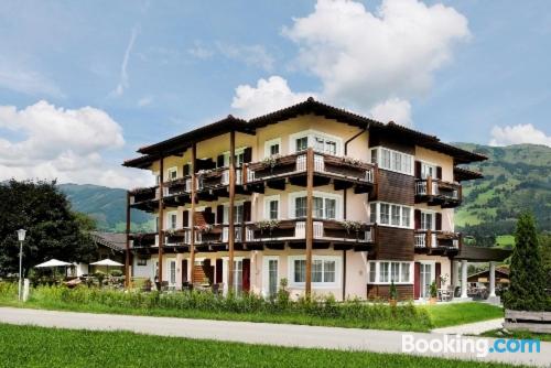 Apartamento de 26m2 em Hollersbach im Pinzgau. Com terraço!