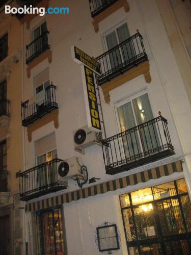 Praktisch appartement dicht bij alle attracties. Granada vanuit uw raam!