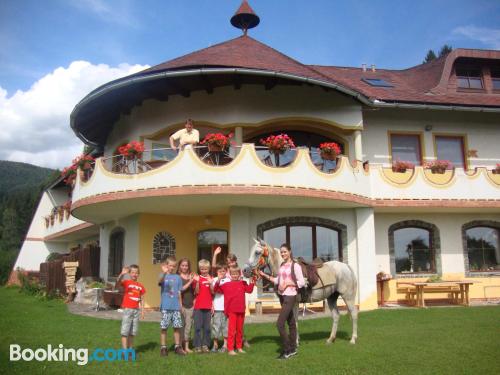 Wohnung mit Internet und Balkon. Für Familien