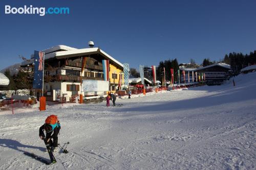 App in Sankt Johann in Tirol. Terras!